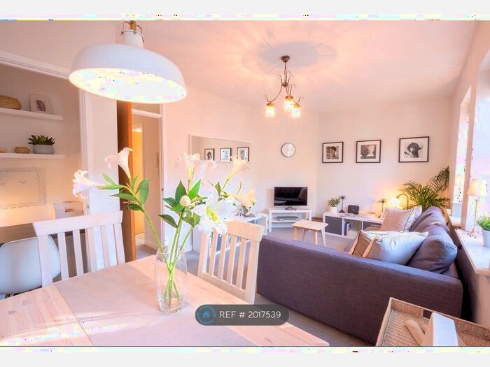 1 Bedroom Flat To Rent In Merchant Court, Leamington Spa, CV32