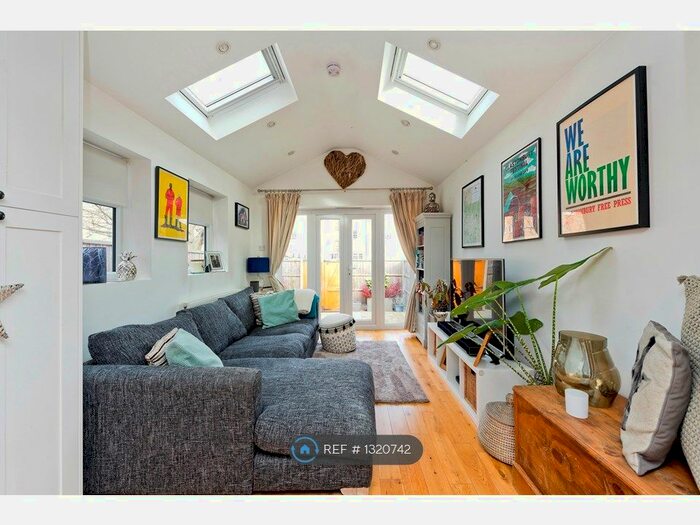 1 Bedroom Terraced House To Rent In Ashdown Way, London SW17