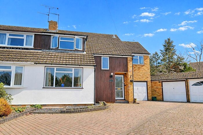 4 Bedroom Semi-Detached House For Sale In Rivershill, Watton At Stone, SG14