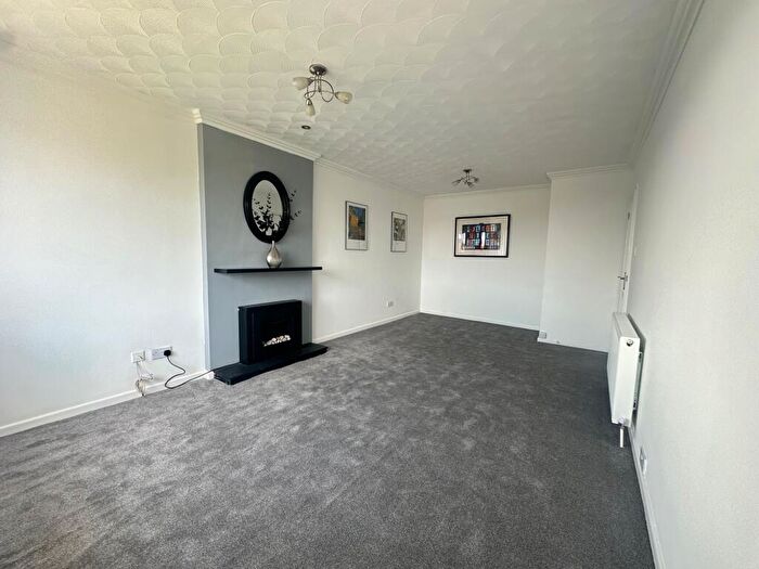 2 Bedroom Flat To Rent In Ocklynge Avenue, Eastbourne, BN21