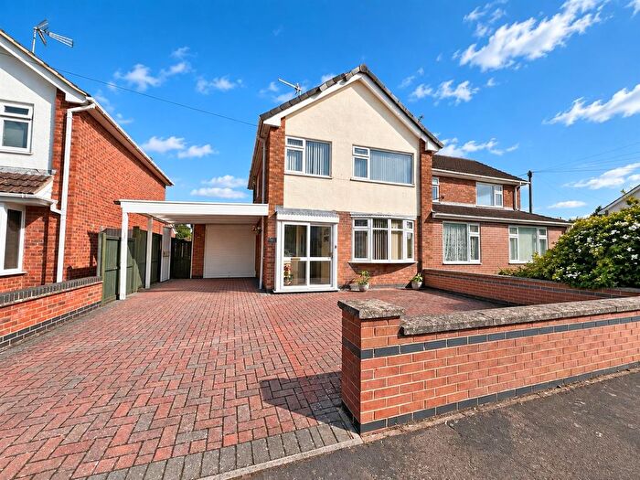 3 Bedroom Semi Detached House For Sale In Lichfield Drive, Blaby, Leicester, LE8