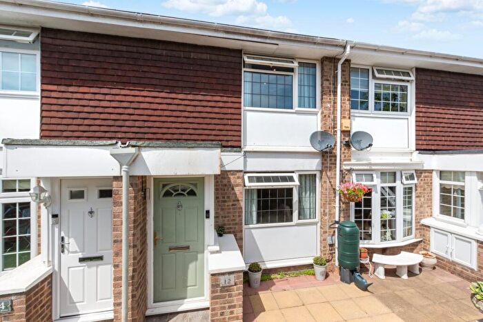 2 Bedroom Terraced House For Sale In Shelley Drive, Welling, DA16