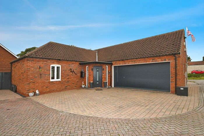 3 Bedroom Detached Bungalow For Sale In Latham Court, Holland Fen, Lincoln, LN4