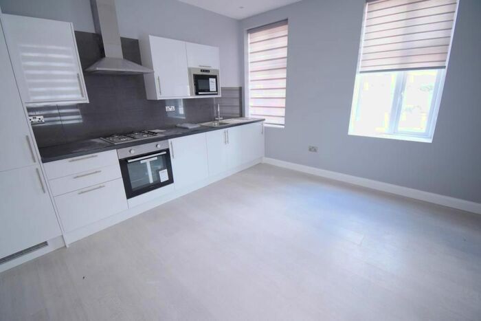 1 Bedroom Flat To Rent In Norwood Road, London, SE27