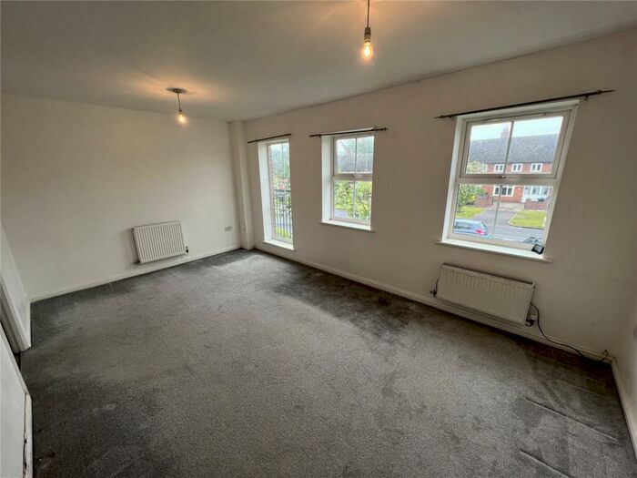 2 Bedroom Apartment To Rent In Packington Avenue, Birmingham, West Midlands, B34
