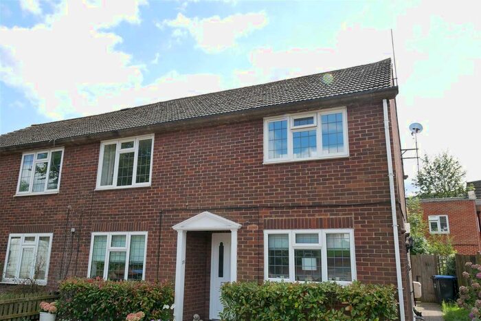 2 Bedroom Maisonette To Rent In Station Road, Cuffley, Potters Bar, EN6