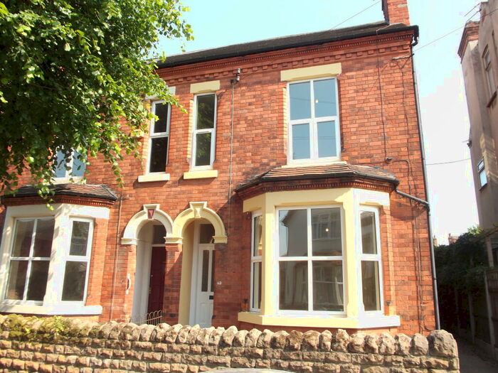 5 Bedroom Semi-Detached House To Rent In North Road, West Bridgford, NG2