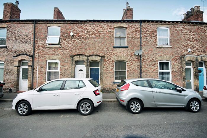 2 Bedroom Terraced House To Rent In Scarborough Terrace, York, YO30