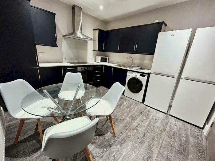 1 Bedroom Property To Rent In Stanley Road, NG18