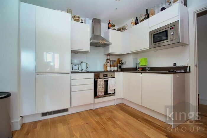 2 Bedroom Flat To Rent In Burlington House, Swanfield Road, Waltham Cross, EN8