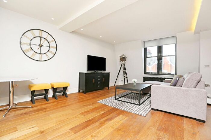 2 Bedroom Flat To Rent In Wardour Street, London, W1F