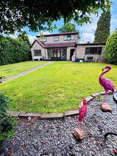 4 Bedroom Detached House To Rent In Eastern Green Road, Coventry, CV5