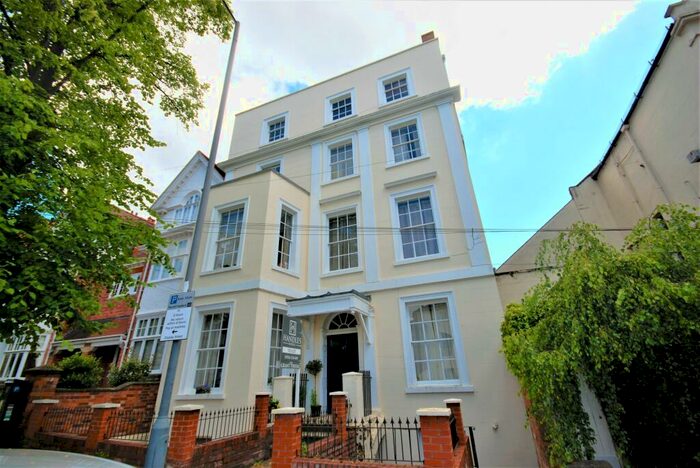 1 Bedroom Apartment To Rent In Portland Street, Leamington Spa, Warwickshire, CV32