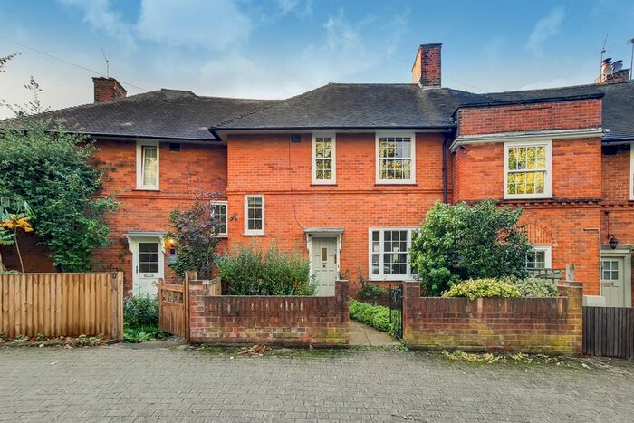 3 Bedroom Terraced House To Rent In The Pleasance, West Putney, SW15