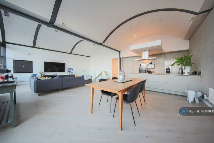 2 Bedroom Penthouse To Rent In Church Street, Manchester, M4