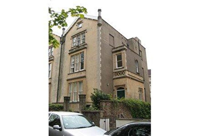 3 Bedroom Flat To Rent In – Arlington Villas, BS8