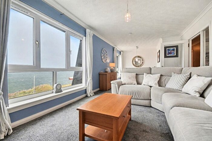 2 Bedroom Flat For Sale In Cloch Road, Inverclyde, Gourock, PA19