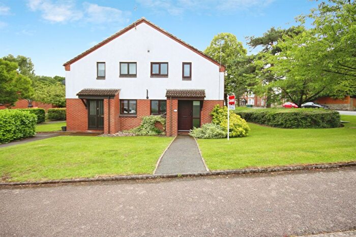 1 Bedroom End Of Terrace House For Sale In Spring Pool, Warwick, CV34