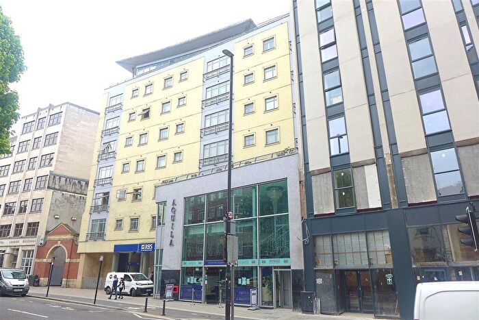1 Bedroom Flat To Rent In Apollo Apartments, City Centre, Bristol, BS1