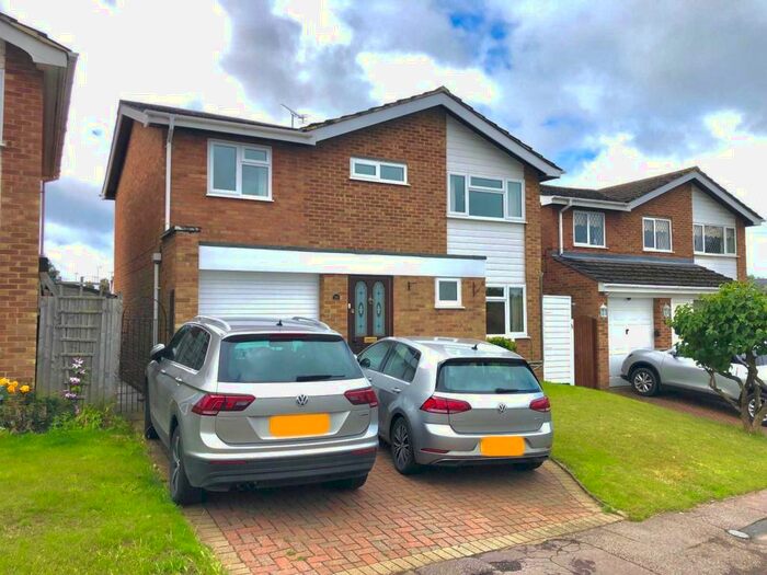 4 Bedroom Detached House To Rent In Carnation Close, Leighton Buzzard, LU7