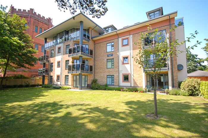 3 Bedroom Apartment For Sale In Swallows Ridge, Osborne Road, New Milton, Hampshire, BH25
