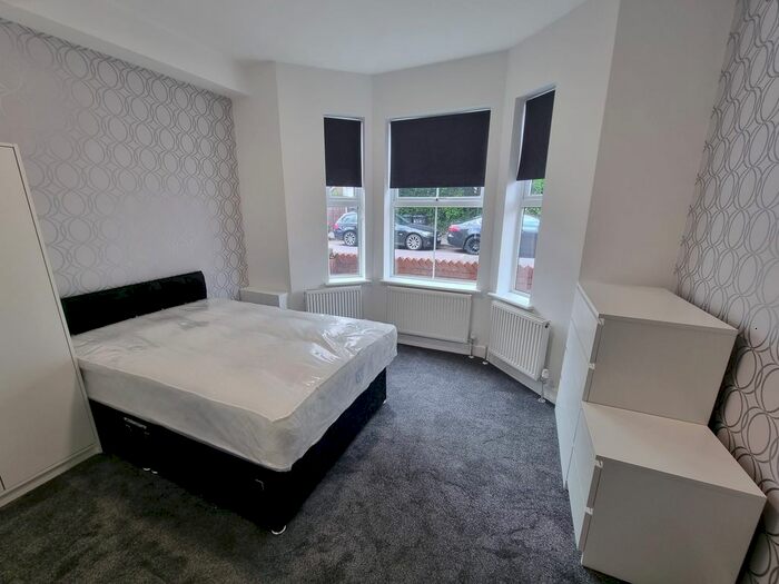 1 Bedroom Studio To Rent In Ashburnham Road, Luton, Bedfordshire, LU1