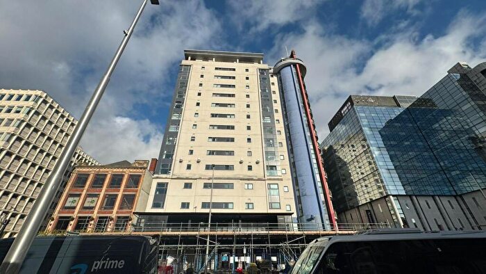 2 Bedroom Flat For Sale In Churchill Way, Cardiff, CF10