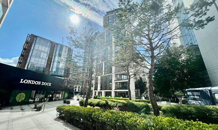 2 Bedroom Apartment For Sale In Gauging Square, London Docks, Tower Hill, E1W
