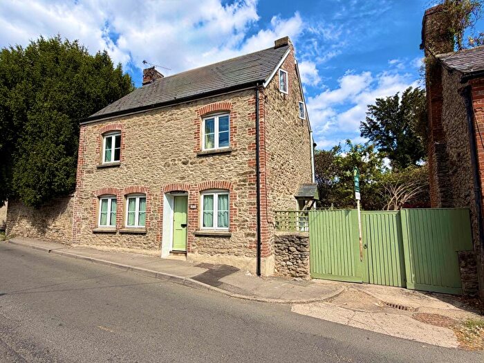 4 Bedroom Cottage For Sale In Eastrop, Highworth, SN6