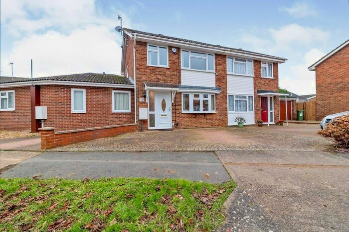 3 Bedroom Property To Rent In Windmill Hill Drive, Bletchley, Milton Keynes, MK3