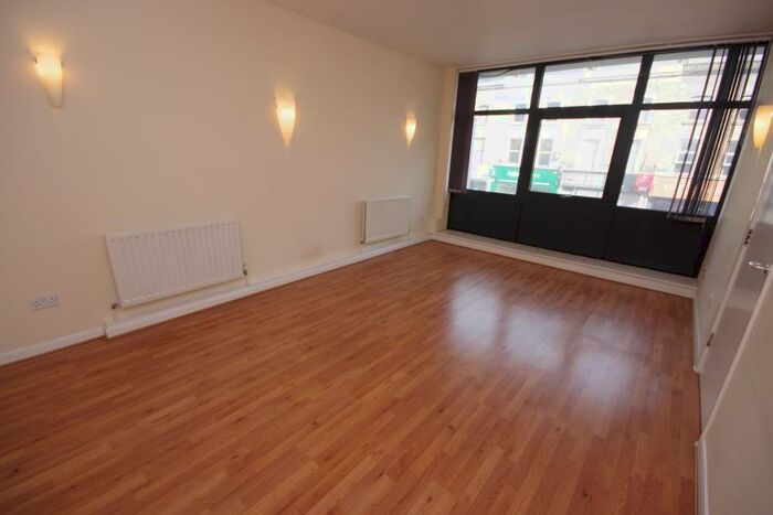 1 Bedroom Flat To Rent In Regents Park Road, Finchley, N3