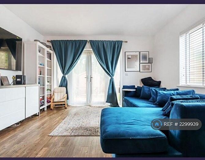 2 Bedroom End Of Terrace House To Rent In Parchment Close, Mitcham, CR4