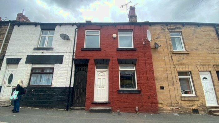 4 Bedroom Terraced House To Rent In Dodworth Road, Barnsley, South Yorkshire, S70
