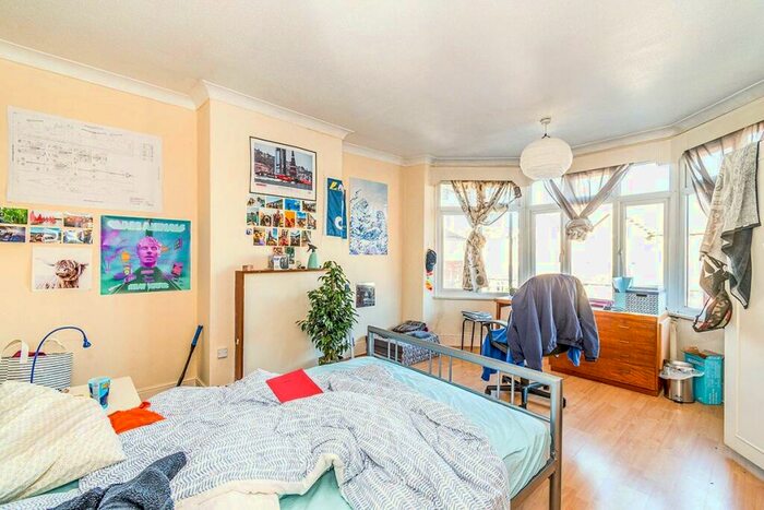 6 Bedroom End Of Terrace House To Rent In Blenheim Gardens, Southampton, Hampshire, SO17