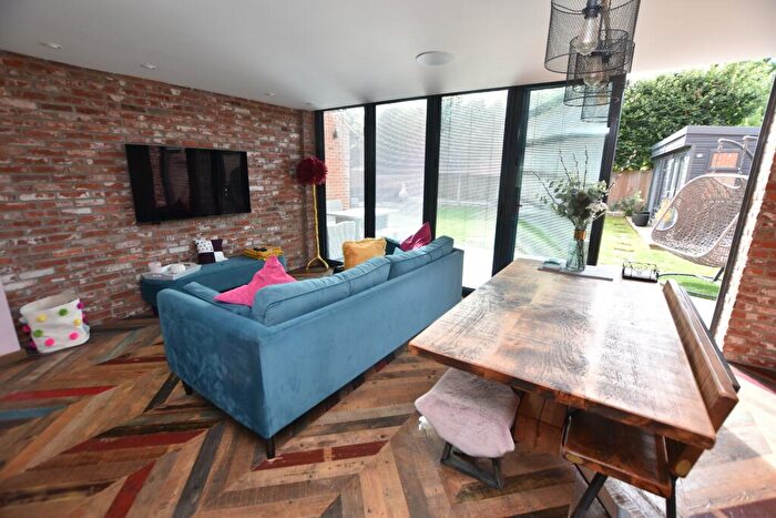 4 Bedroom Detached House For Sale In Church Lane, Costock, LE12