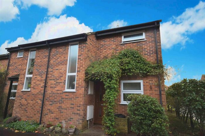 2 Bedroom End Of Terrace House To Rent In Headway Close, Ham, Richmond, TW10