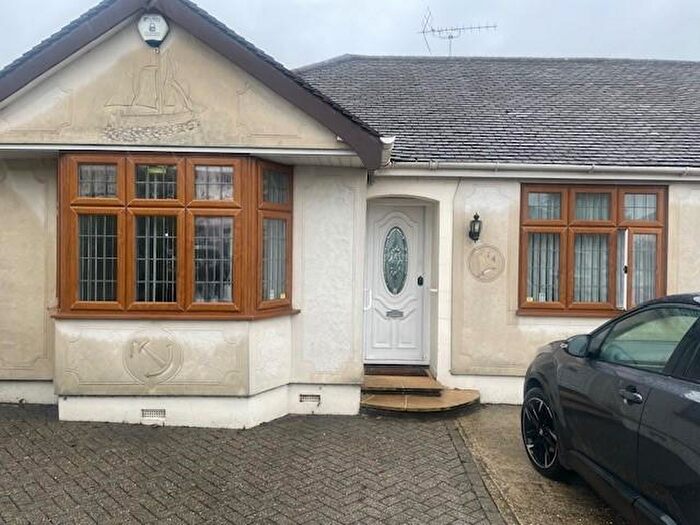 2 Bedroom Detached House To Rent In Elmtree Road, Pitsea, Essex, SS16