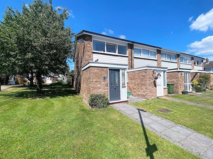 2 Bedroom End Terrace House To Rent In Place Farm Avenue, Crofton, BR6