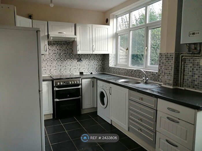 3 Bedroom Terraced House To Rent In Boundary Road, Sheffield, S2