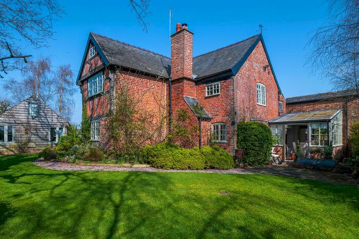 5 Bedroom Property For Sale In Breaden Heath, Whitchurch, Shropshire, SY13