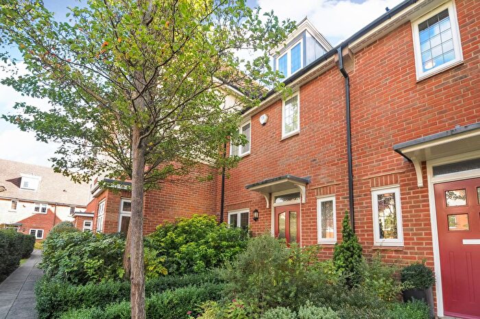 4 Bedroom Terraced House To Rent In Lark Hill, Oxford, OX2