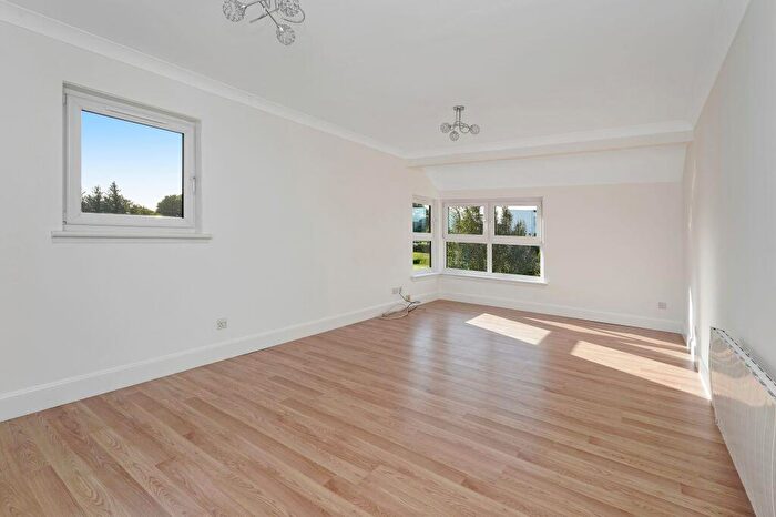 2 Bedroom Flat For Sale In The Fairways, Monktonhall, Musselburgh, EH21