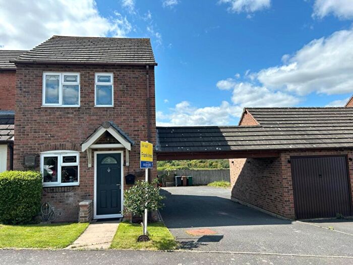 2 Bedroom End Of Terrace House For Sale In Squirrel Walk, Overseal, Swadlincote, Derbyshire, DE12