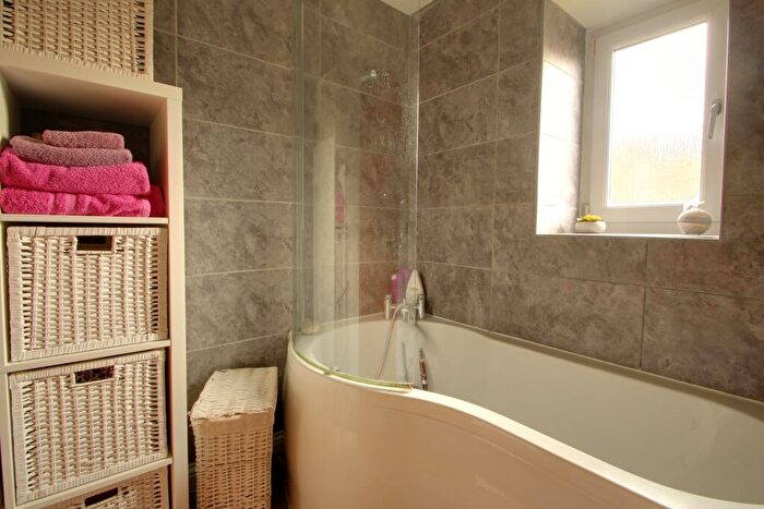 1 Bedroom Apartment For Sale In Bowlish, Shepton Mallet, BA4