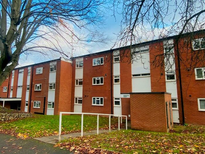 3 Bedroom Apartment To Rent In Egerton Court, Wheeleys Road, B15