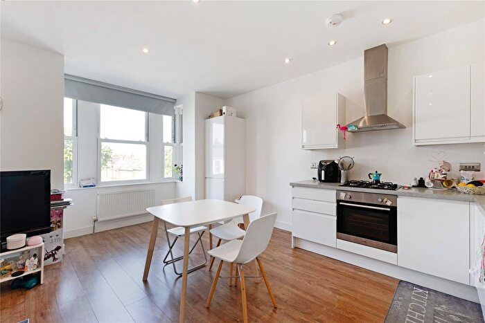 1 Bedroom Flat To Rent In Short Let Allison Road, London, W3