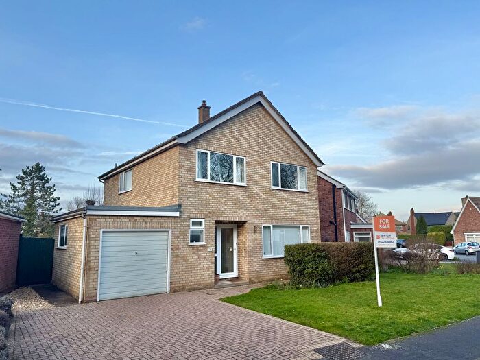 3 Bedroom Detached House For Sale In Park View Avenue, Branston, LN4