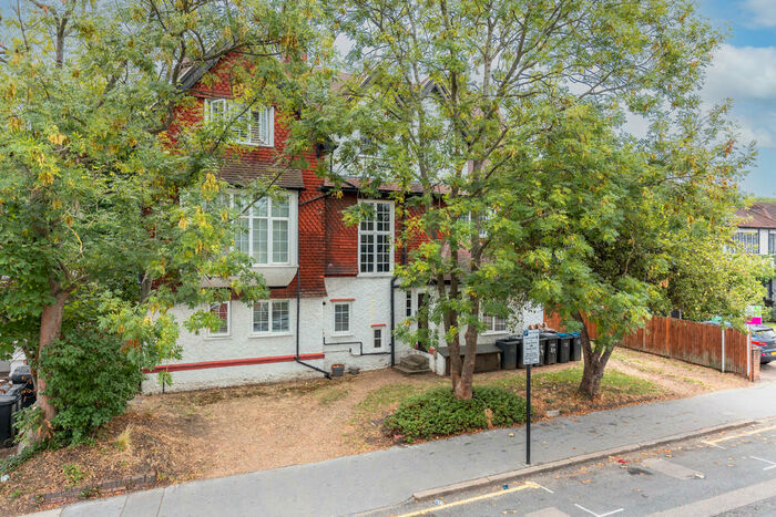 1 Bedroom Apartment To Rent In Chatsworth Road, CR0