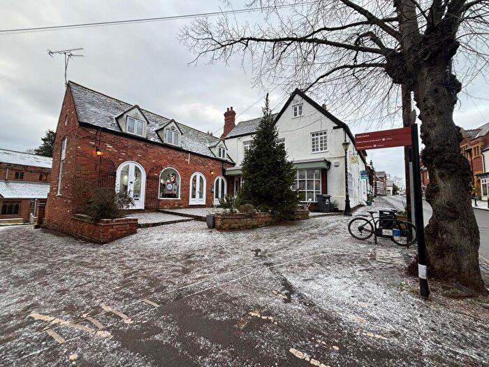 2 Bedroom Apartment To Rent In High Street, Kenilworth, CV8