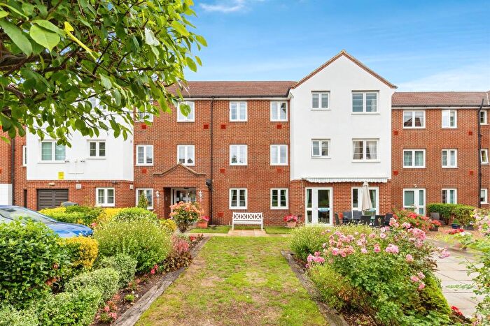 1 Bedroom Flat For Sale In Station Road, Letchworth Garden City, SG6
